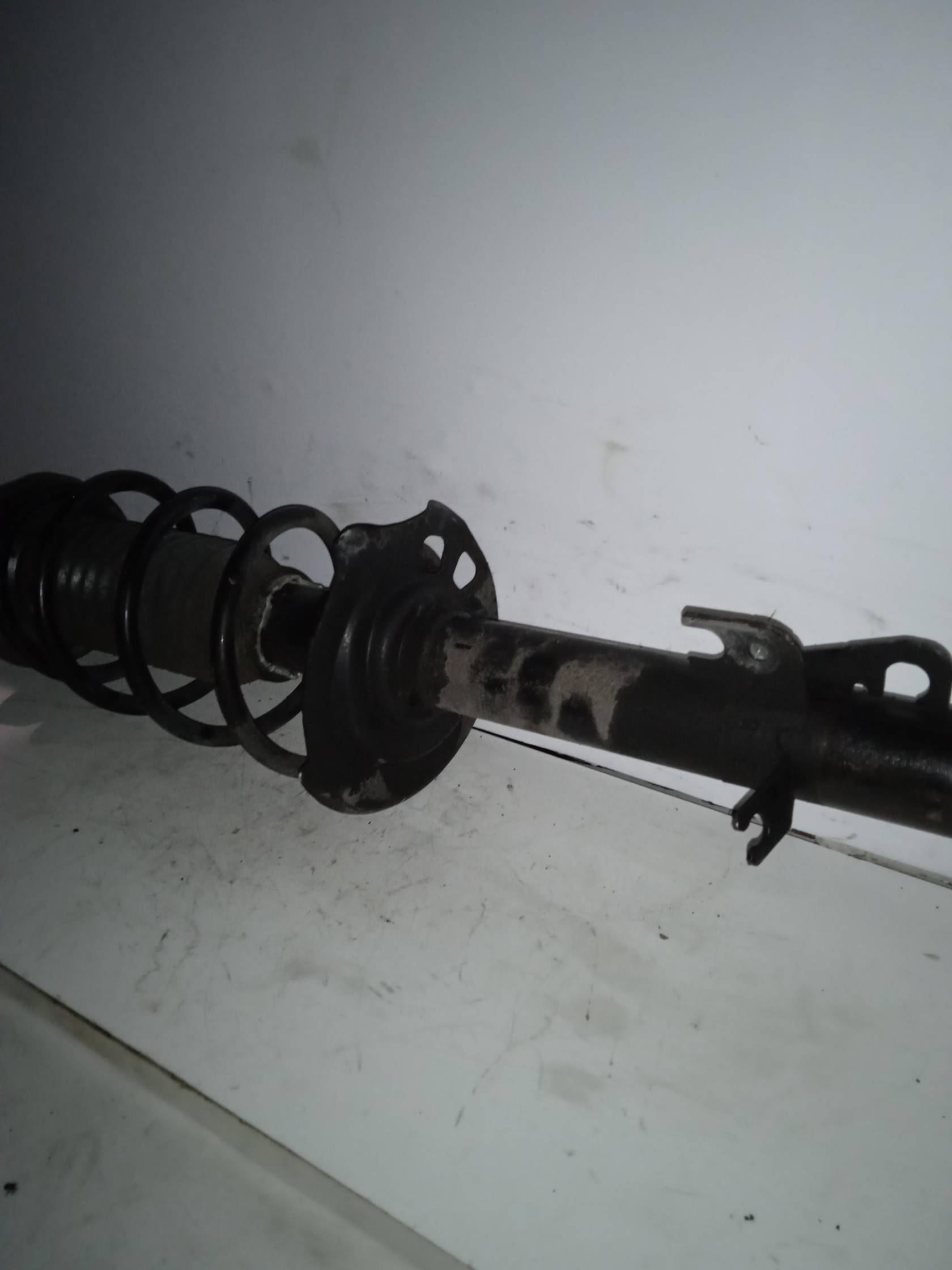 Ammortizzatore ant. dx.